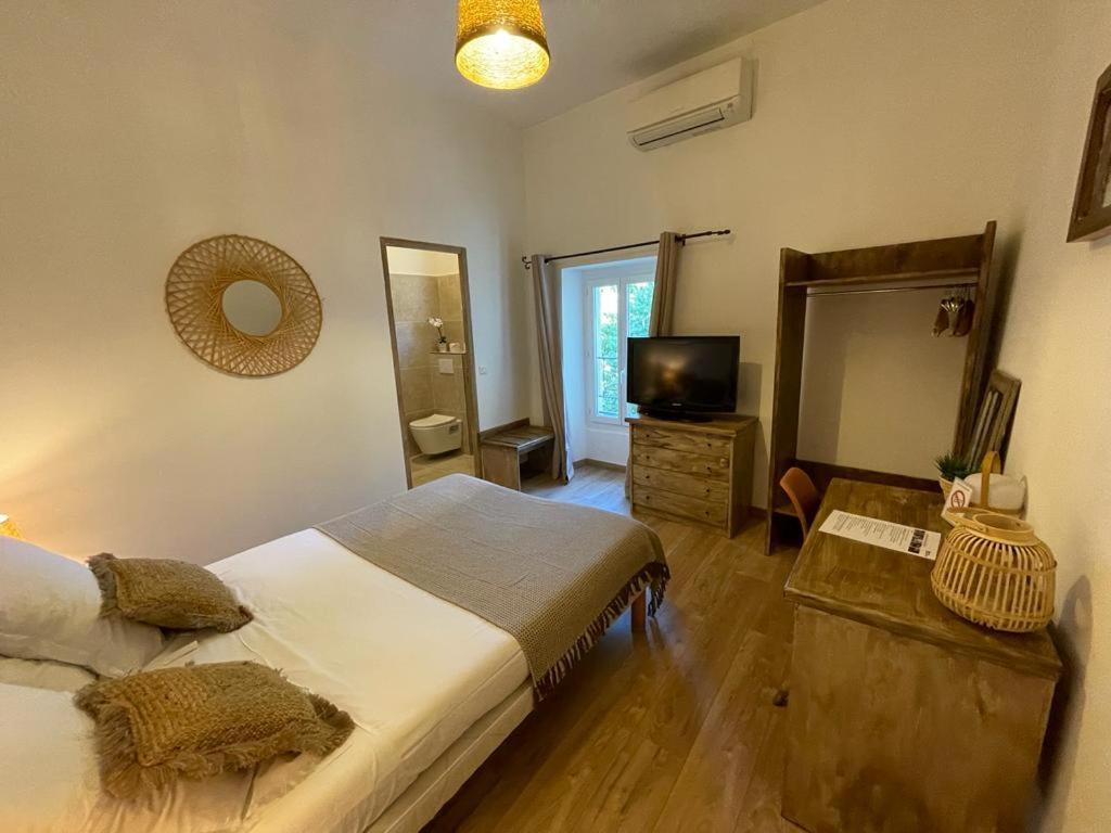 Hotel Mas De Galoffre Nîmes Eksteriør bilde